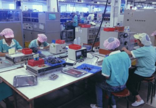 老板疑惑 90后为何不愿进厂？网友热议直击制造业转型痛点